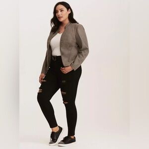 TorridWomen's Distressed Black Jeans